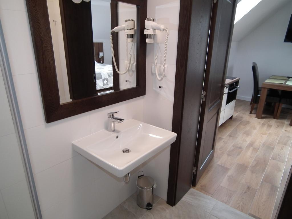 Appartamento Pod Modrzewiami Krynica-Zdrój Esterno foto