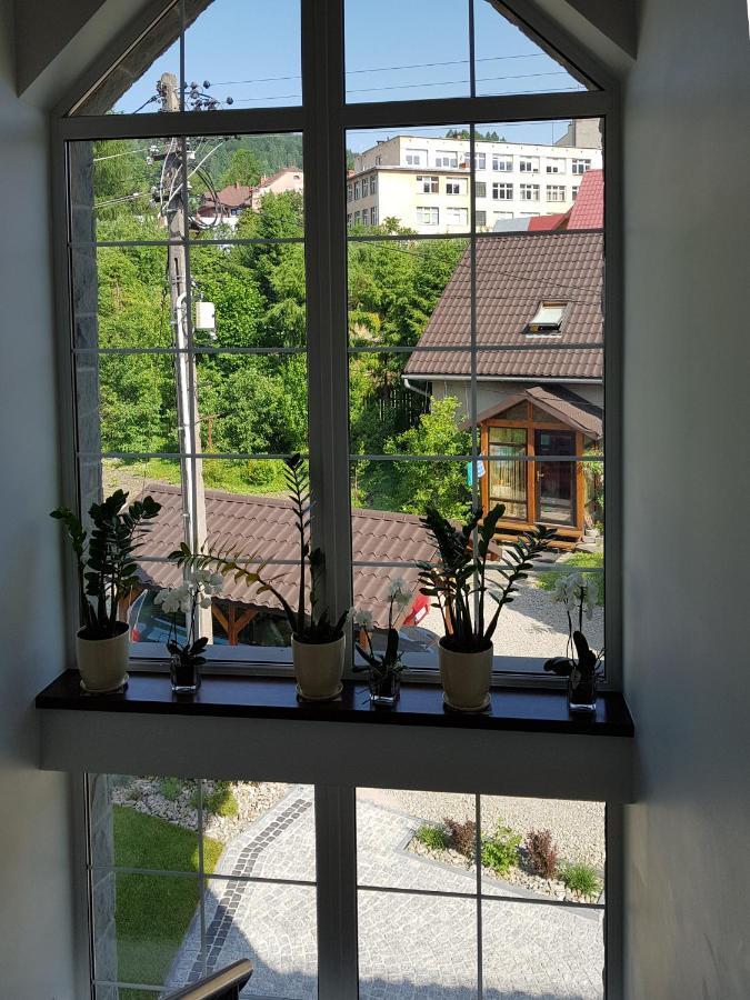 Appartamento Pod Modrzewiami Krynica-Zdrój Esterno foto
