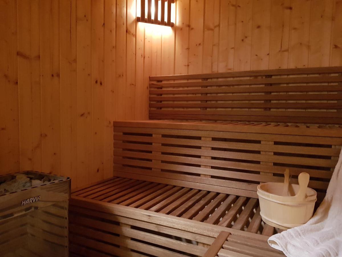 Appartamento Pod Modrzewiami Krynica-Zdrój Esterno foto